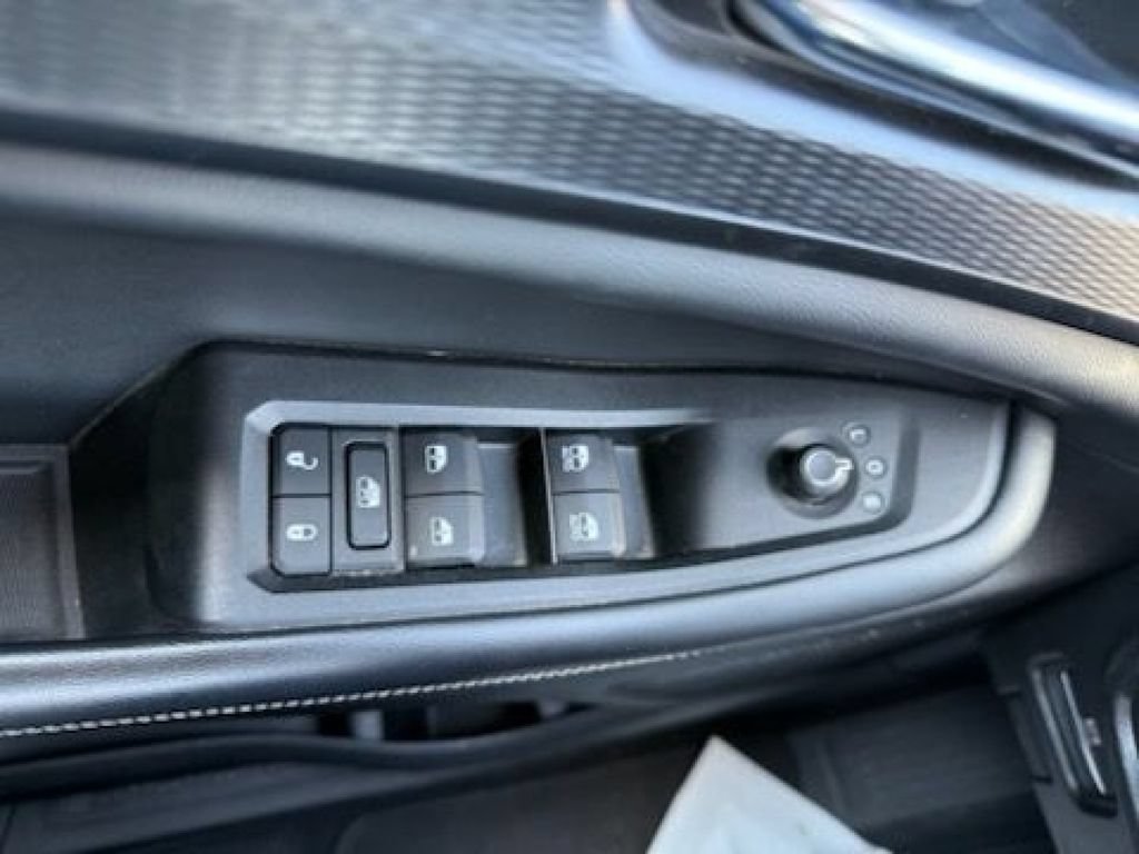 Used 2023 Jeep Grand Cherokee L Laredo AWD/4WD image 41