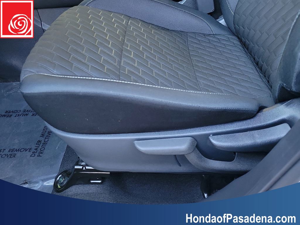 Used 2023 Nissan Kicks SV FWD image 19