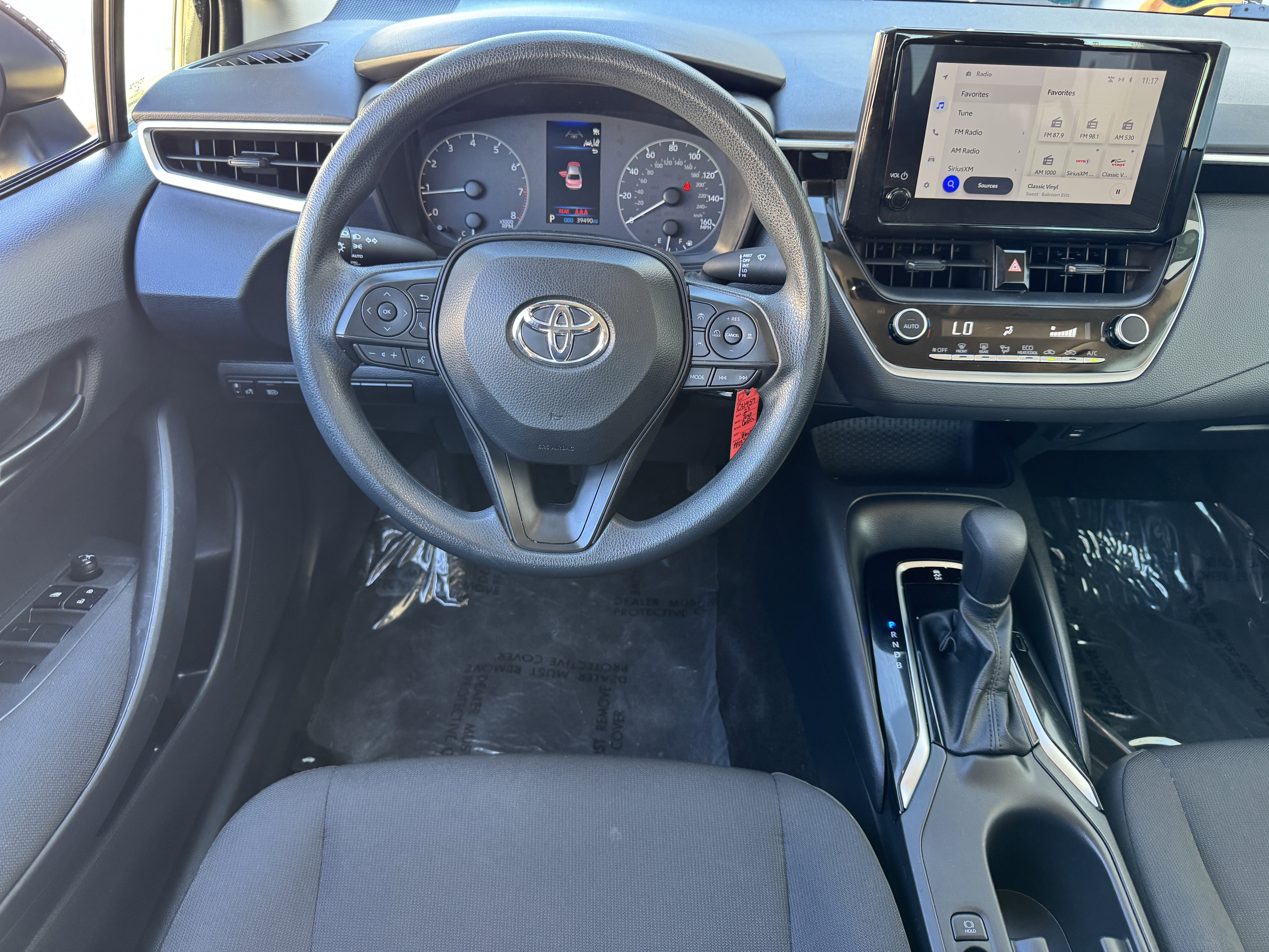 Used 2023 Toyota Corolla LE image 18