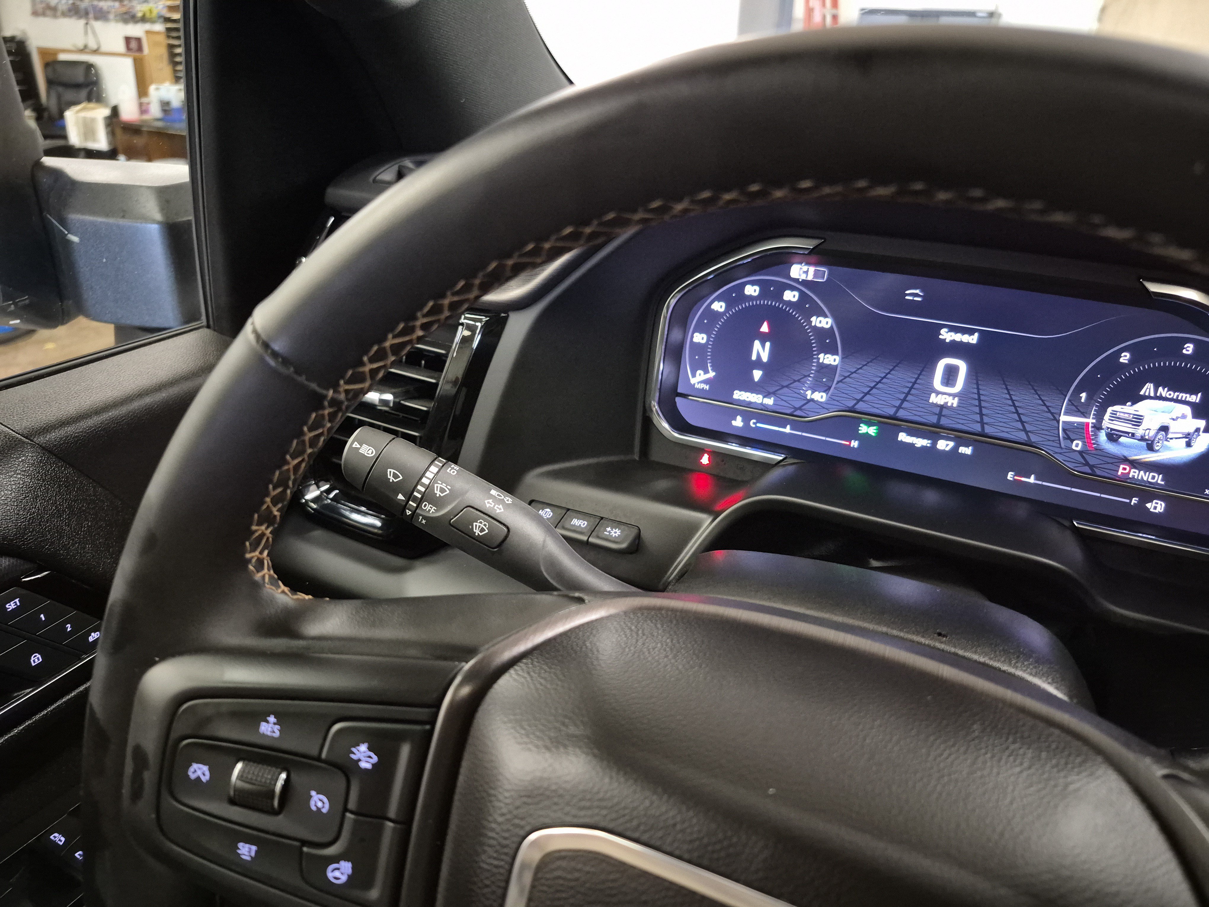 Used 2025 GMC Sierra 2500 AT4 w/ AT4 Premium Plus Package AWD/4WD image 36