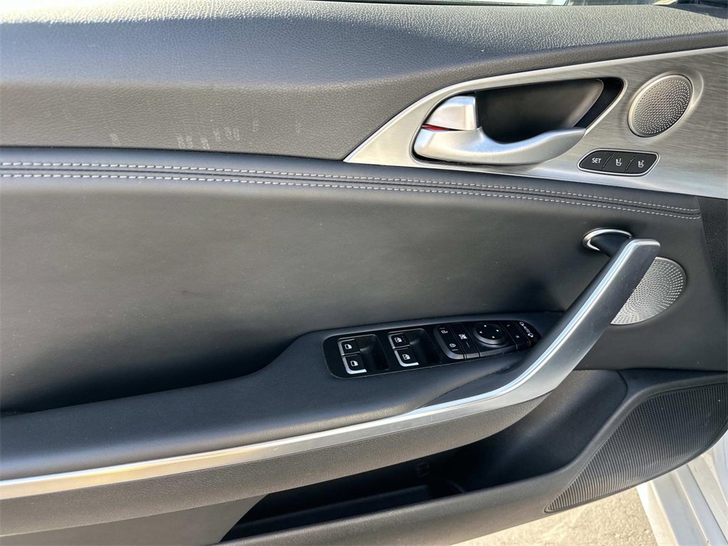 Used 2021 Kia Stinger GT2 image 16