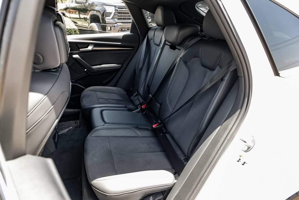 Used 2023 Audi SQ5 Prestige w/ Prestige Package AWD/4WD image 38