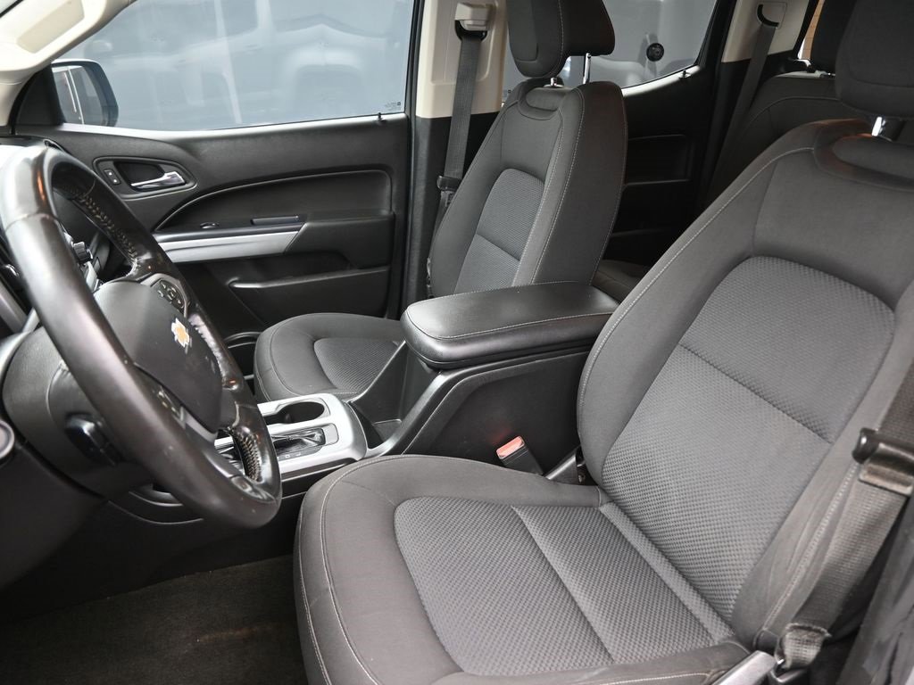 Used 2017 Chevrolet Colorado LT w/ LT Convenience Package image 19