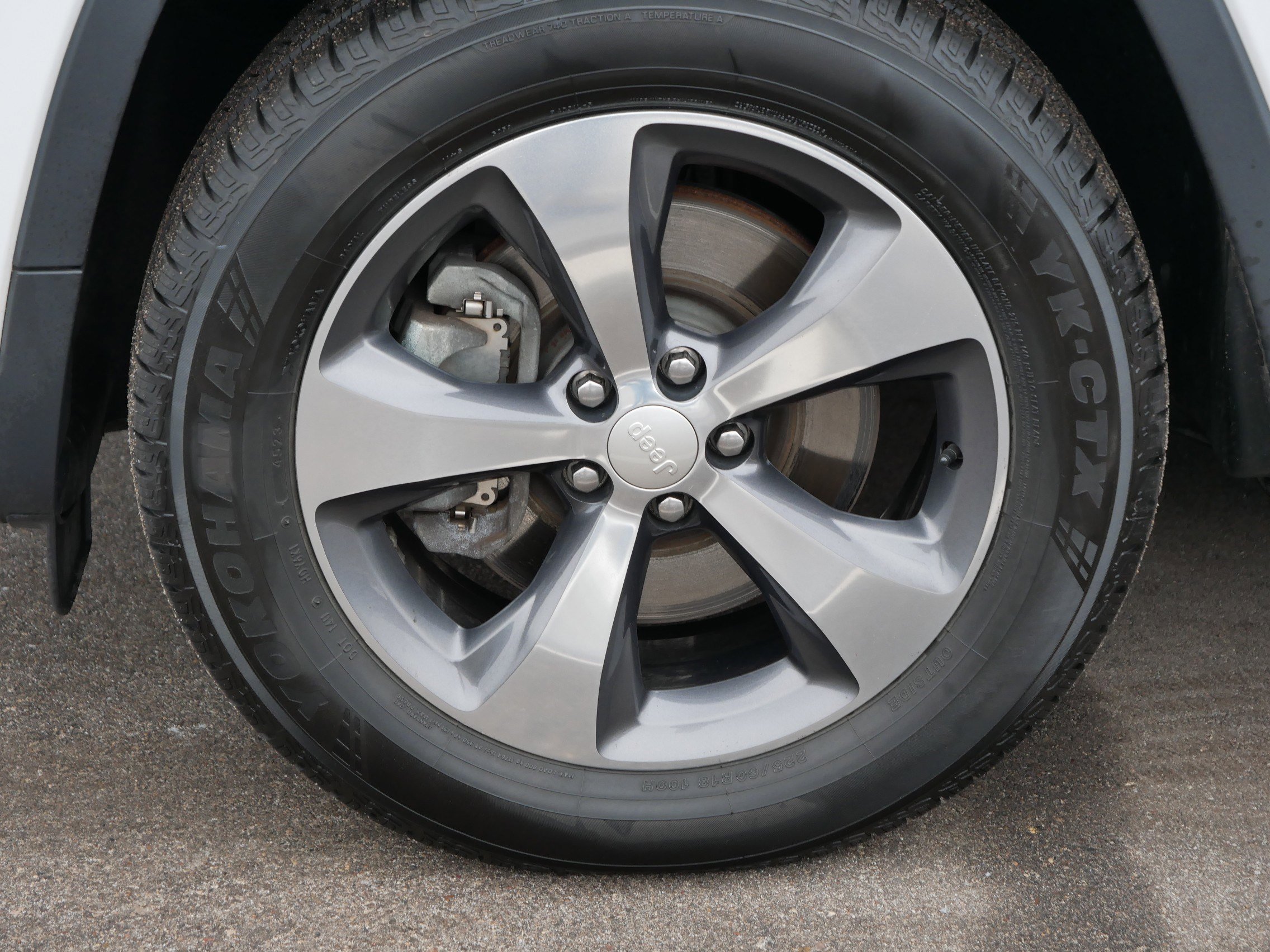 Used 2019 Jeep Cherokee Limited w/ Trailer Tow Group image 15