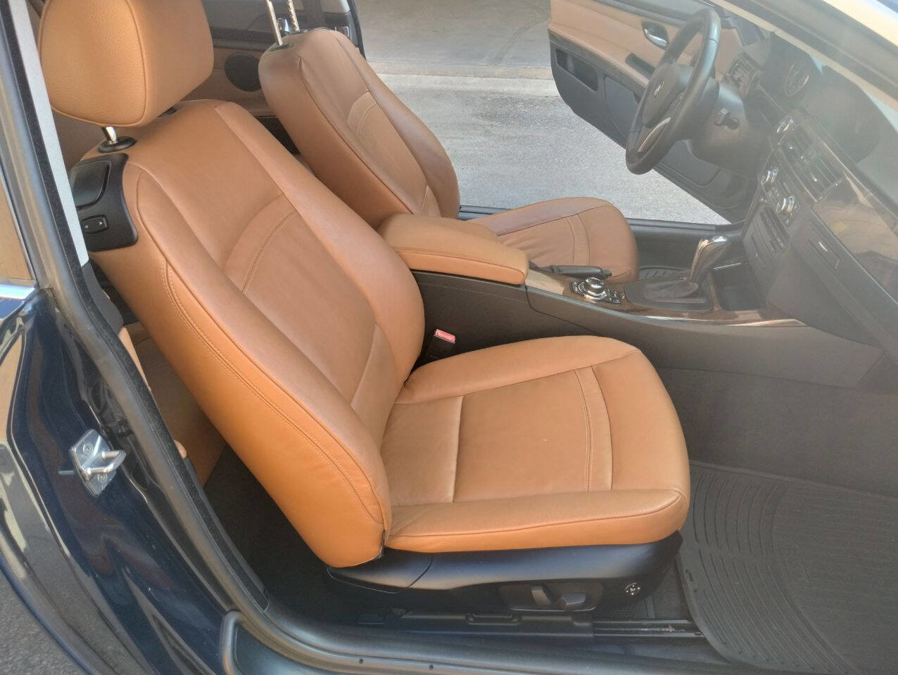 Used 2010 BMW 335i xDrive Coupe w/ Premium Pkg image 10