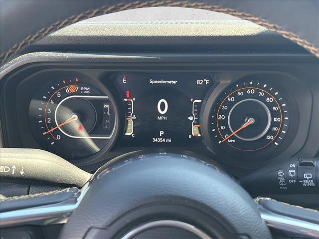 Used 2024 Jeep Wrangler Unlimited Sahara w/ Technology Group AWD/4WD image 13