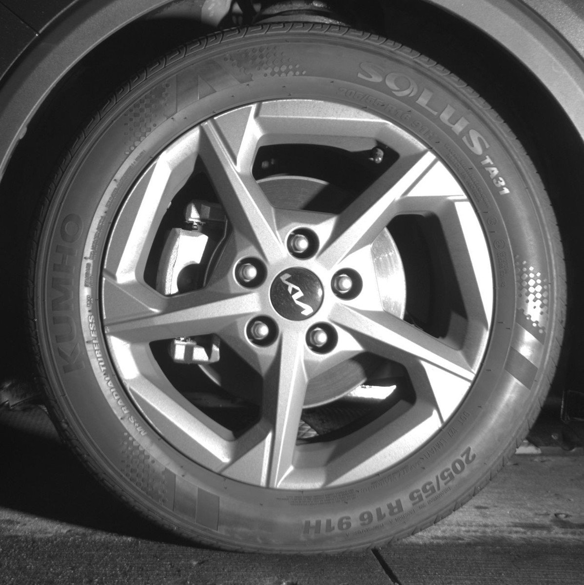 Used 2025 Kia K4 LXS image 12