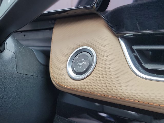 Used 2025 Chevrolet Equinox ACTIV w/ Safety and Technology Package FWD image 23