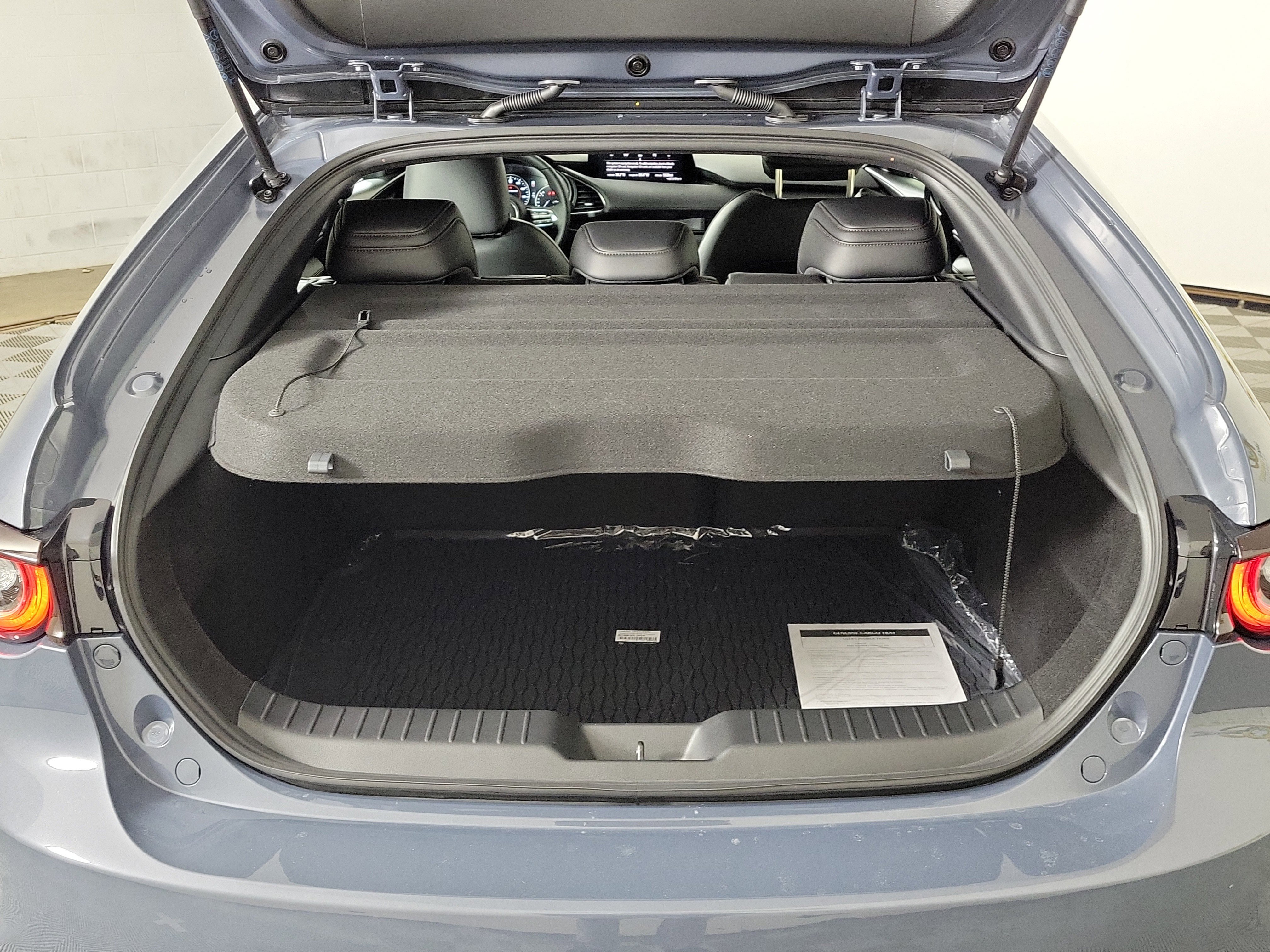 New 2026 MAZDA MAZDA3 Hatchback w/Premium Plus Pkg image 27