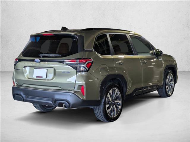 Used 2025 Subaru Forester Touring AWD/4WD image 5