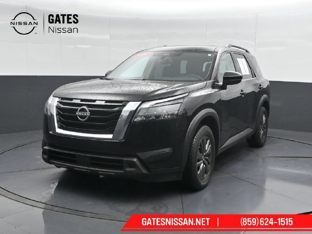 Used 2024 Nissan Pathfinder SV AWD/4WD image 6
