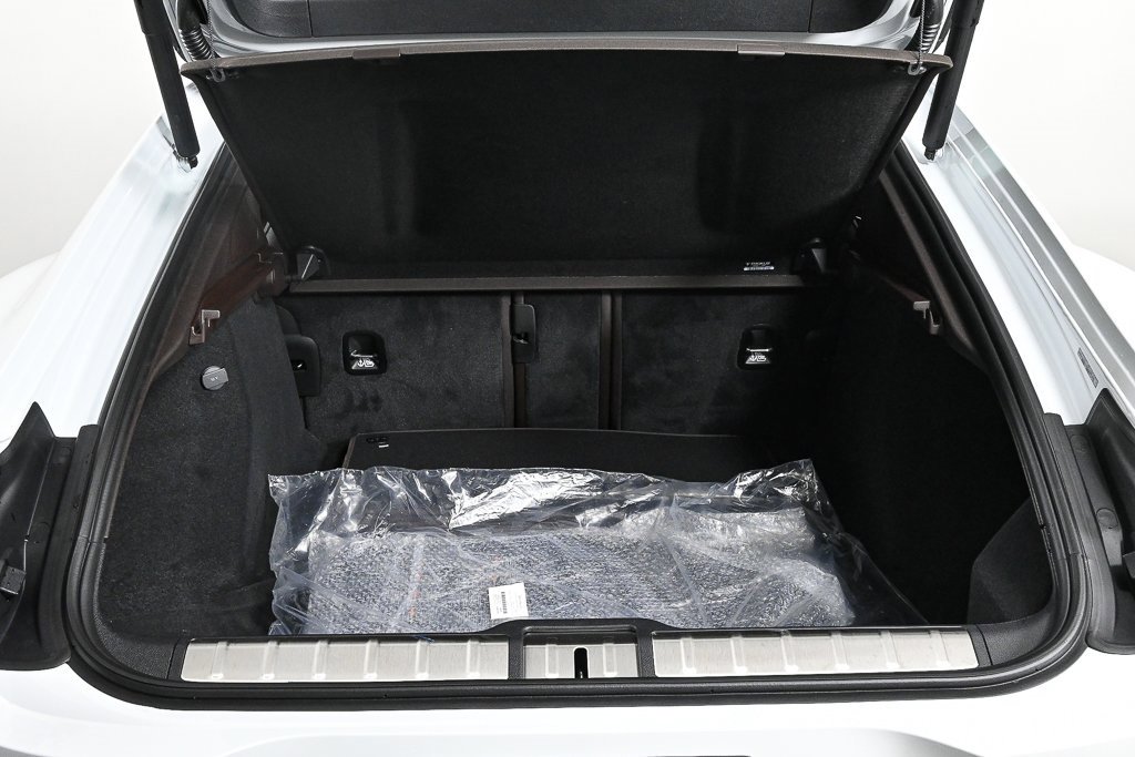 New 2026 Porsche Panamera image 32