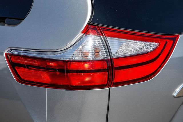 Used 2019 Toyota Sienna Limited Premium image 10