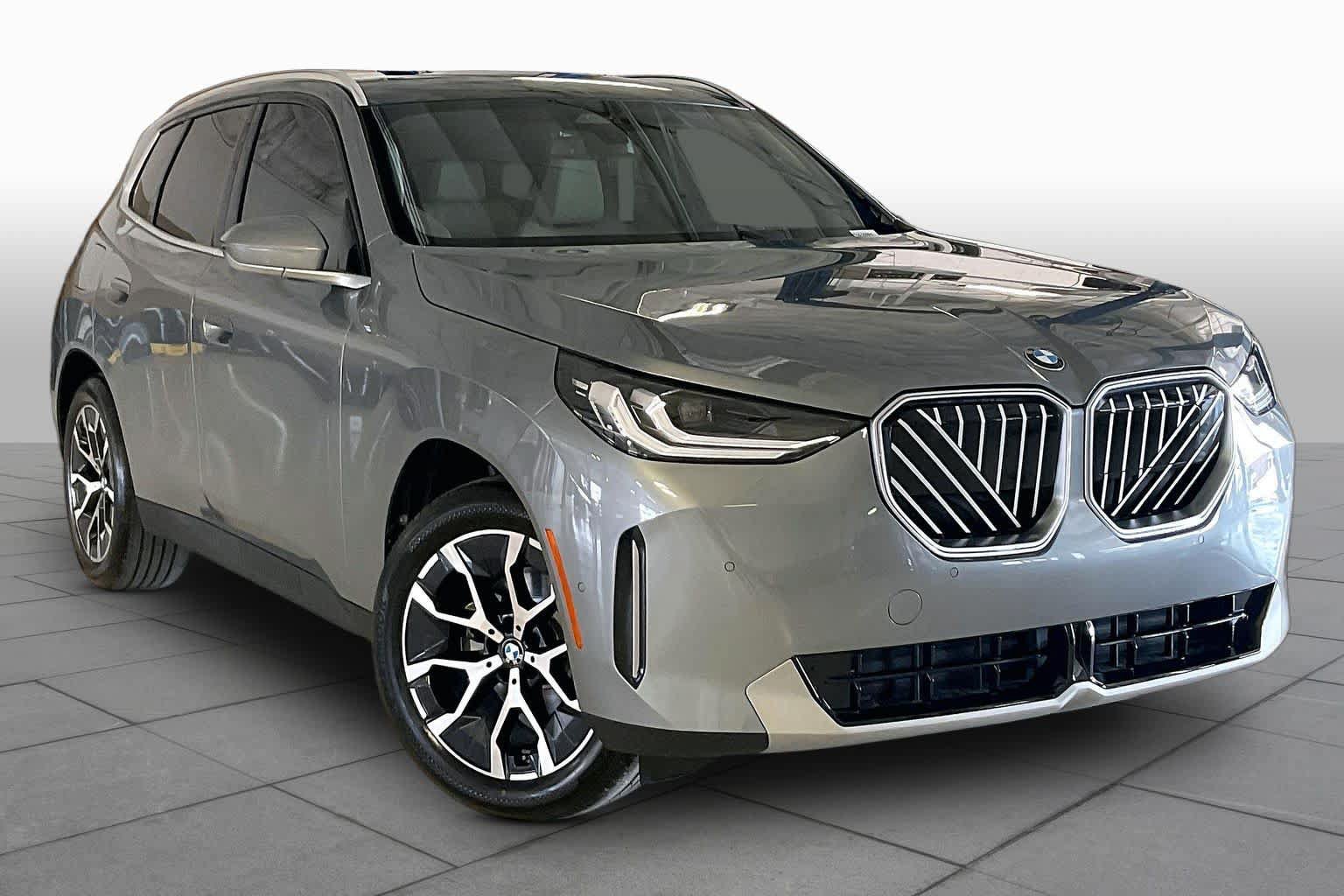 New 2026 BMW X3 xDrive30i w/ Convenience Package AWD/4WD image 2
