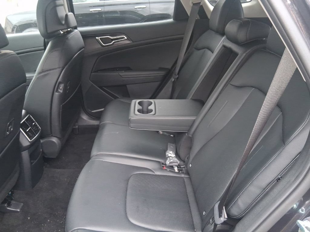 Certified 2026 Kia Sportage EX FWD image 14