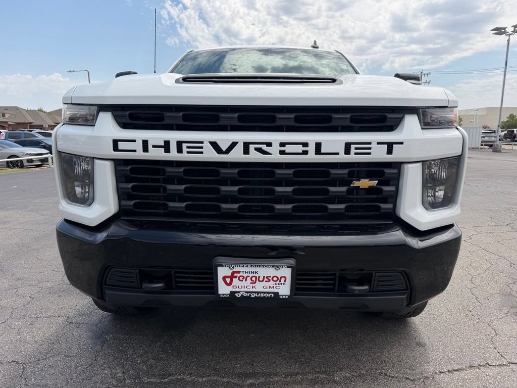 Used 2022 Chevrolet Silverado 2500 Custom w/ Custom Value Package AWD/4WD image 9