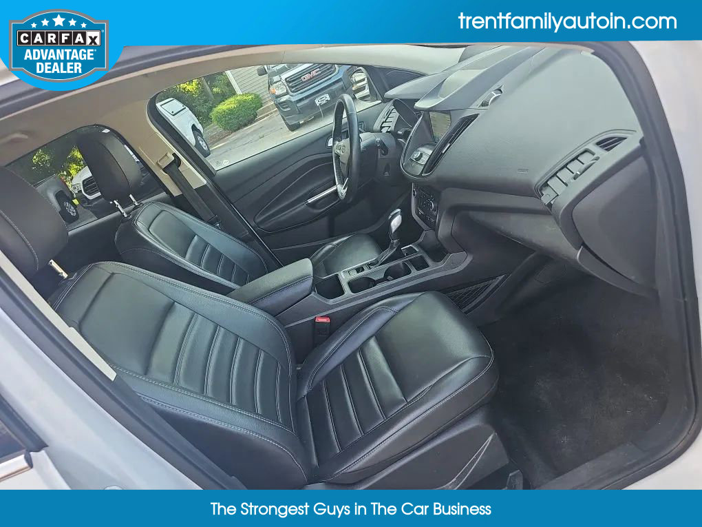 Used 2019 Ford Escape SEL image 40