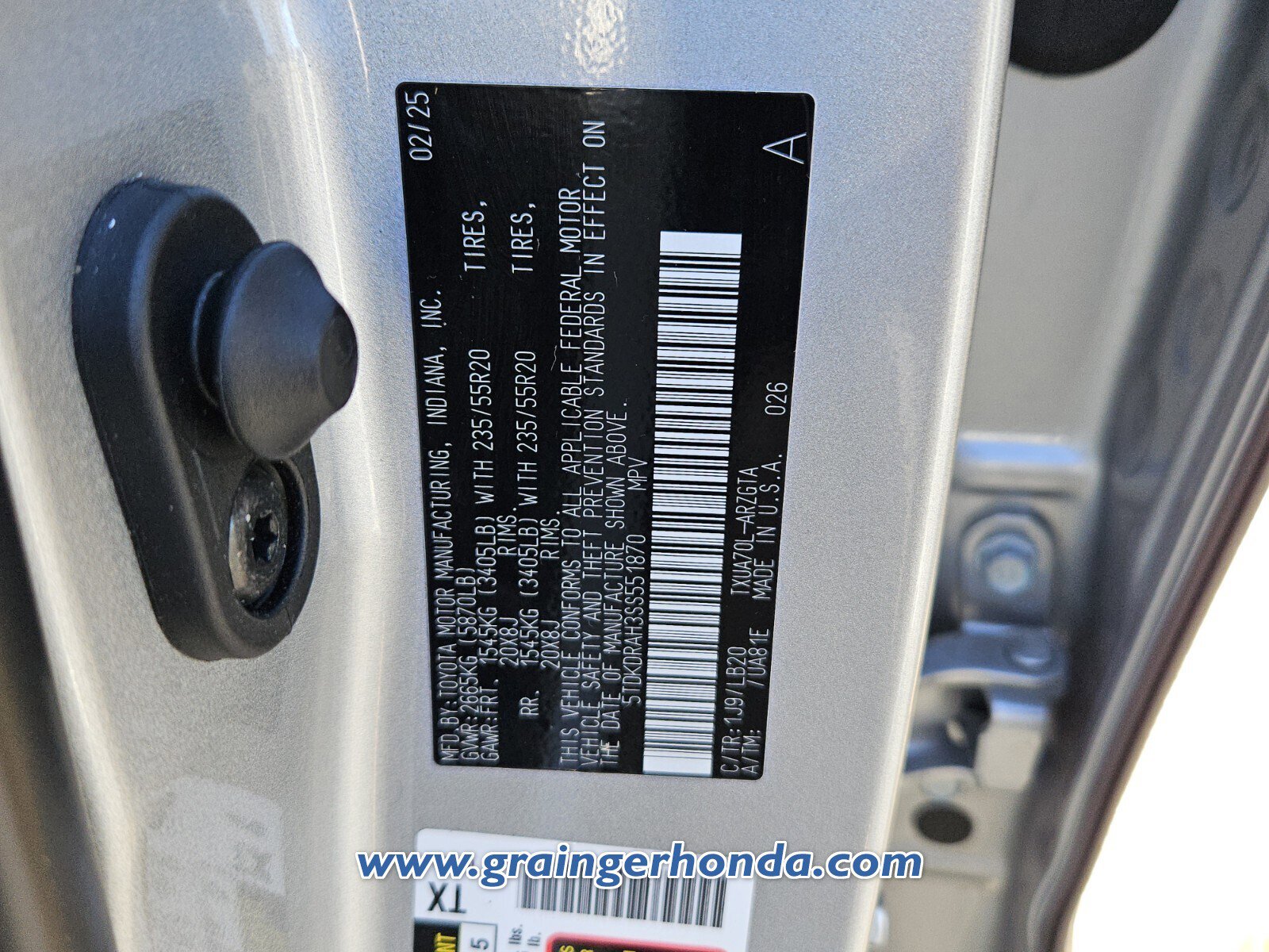 Used 2025 Toyota Highlander Limited image 14