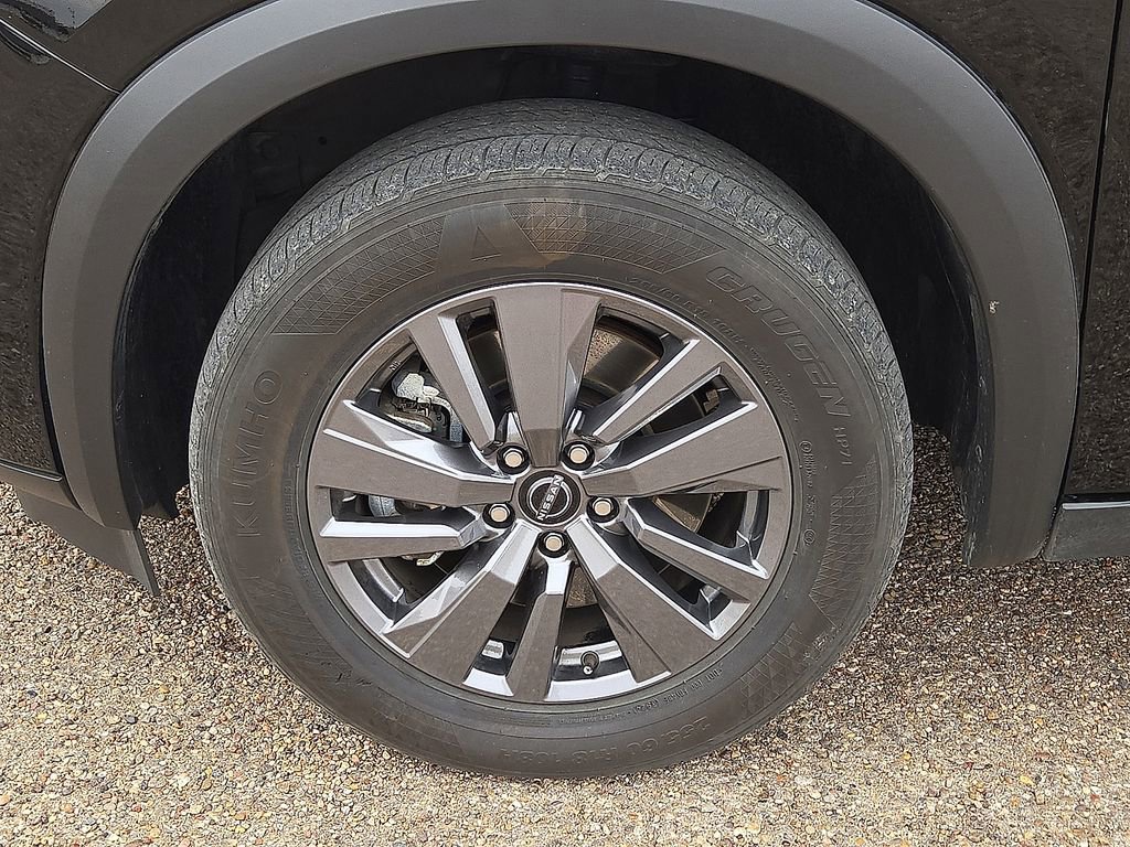 Used 2025 Nissan Pathfinder SV AWD/4WD image 10
