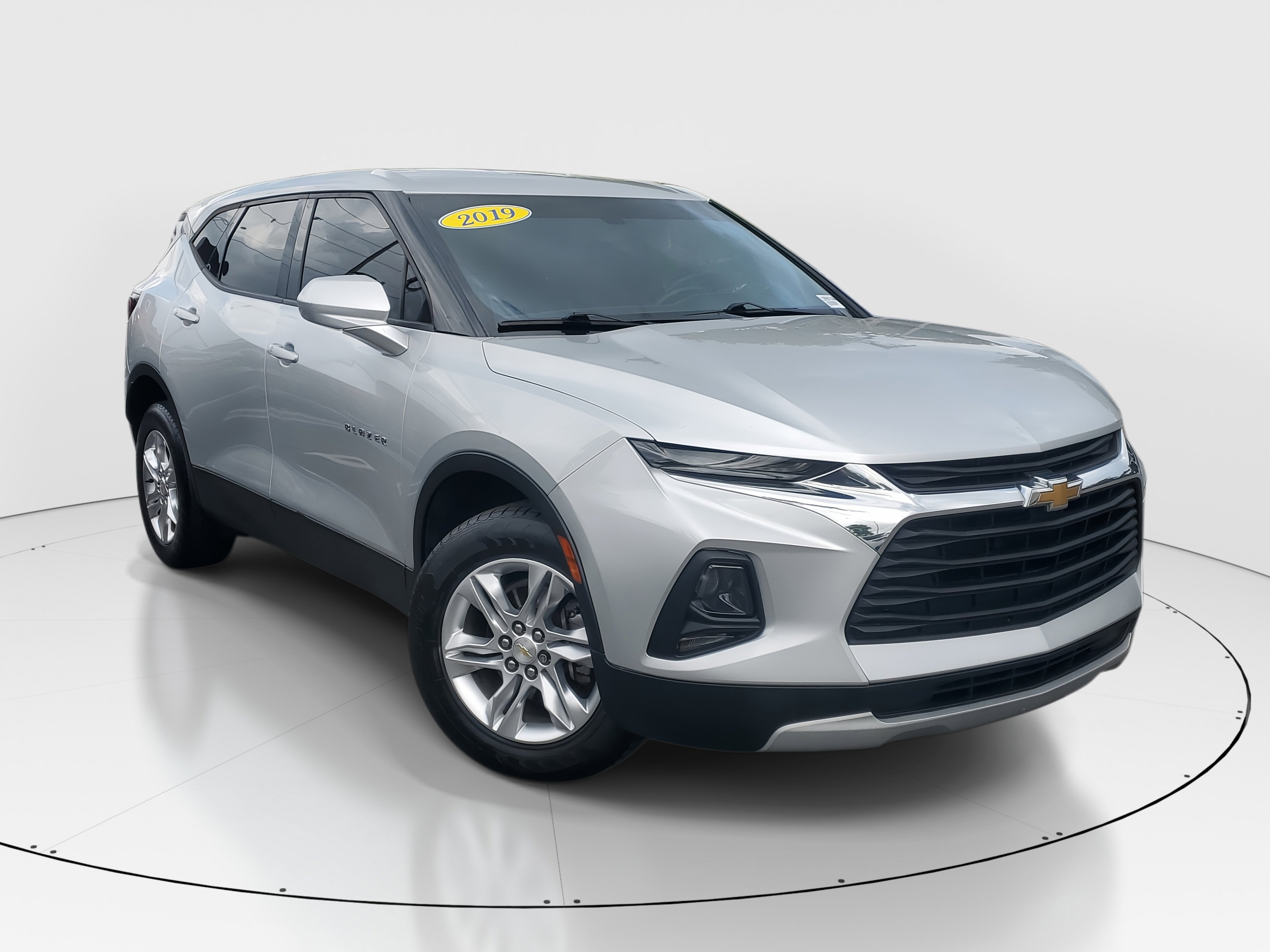 Used 2019 Chevrolet Blazer LT image 2