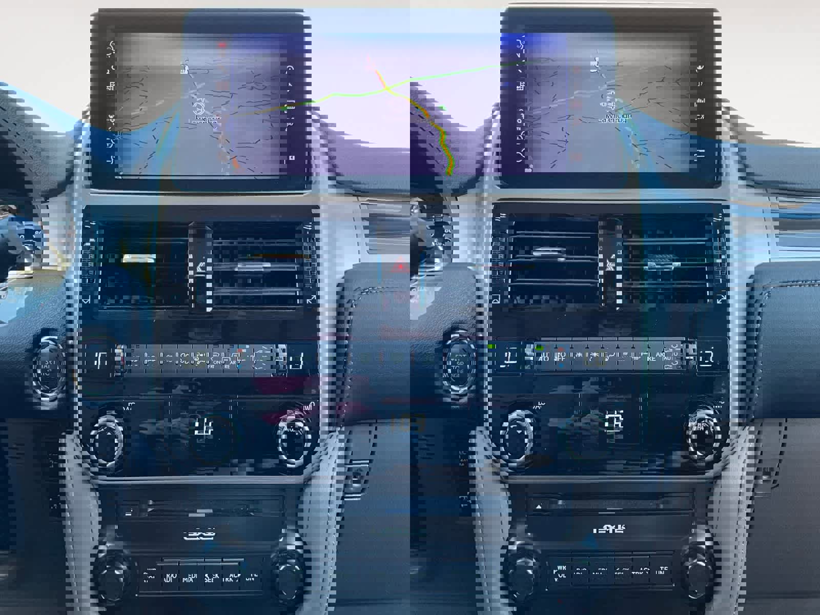 Used 2023 Lexus GX 460 Premium w/ Premium Package image 17