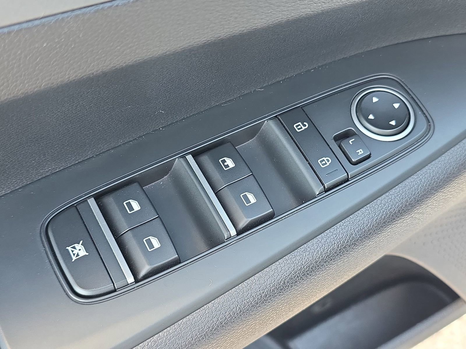 Used 2021 Kia Forte FE image 16