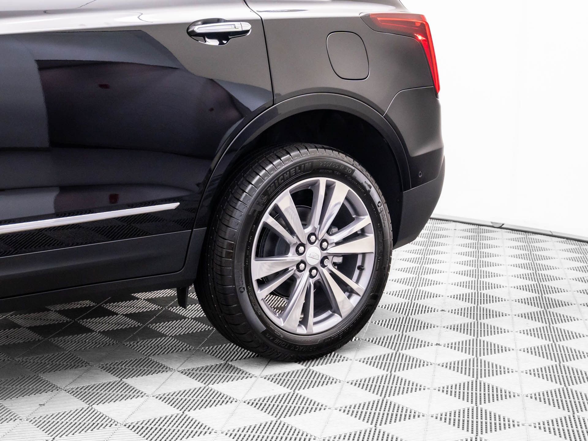 New 2025 Cadillac XT5 Premium Luxury image 37