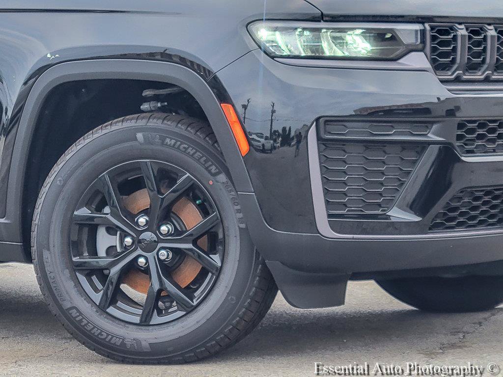 New 2026 Jeep Grand Cherokee Altitude AWD/4WD image 5