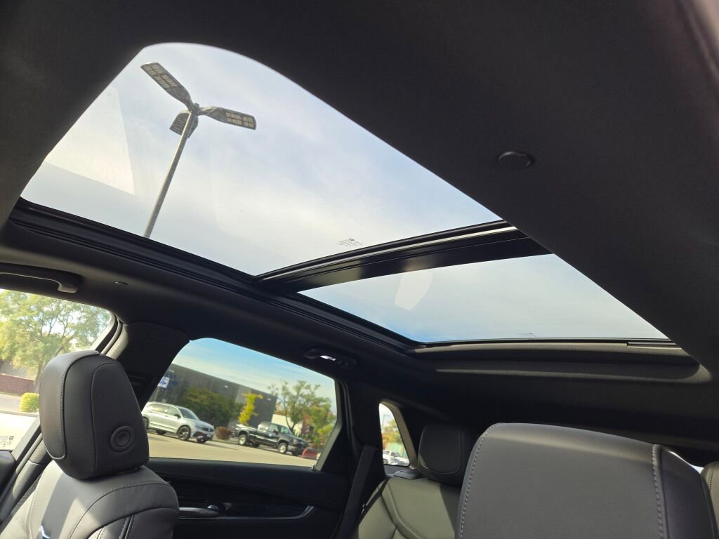 New 2025 Cadillac XT5 Premium Luxury w/ LPO, Floor Liner Package FWD image 28