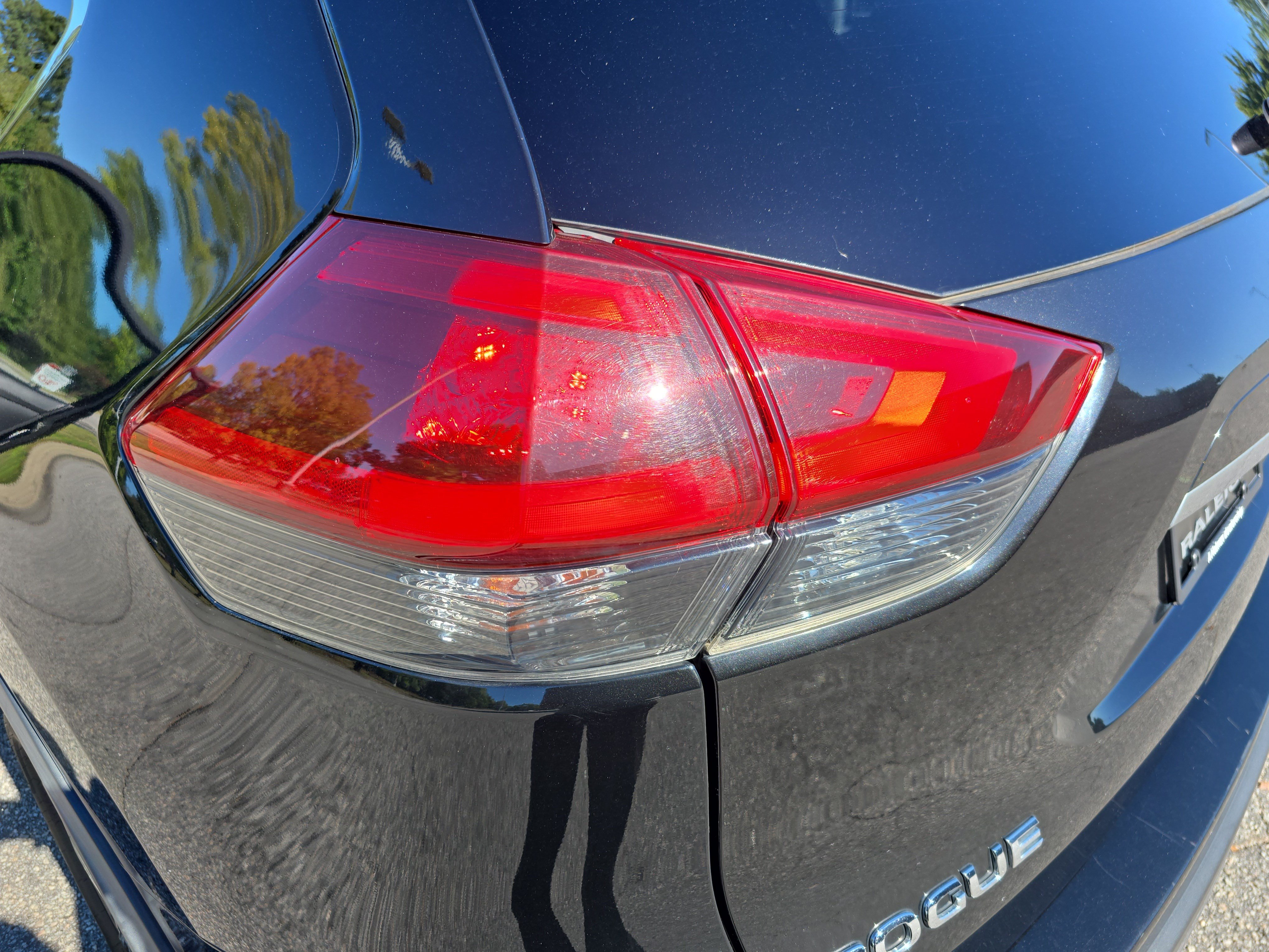 Used 2018 Nissan Rogue SL AWD/4WD image 31