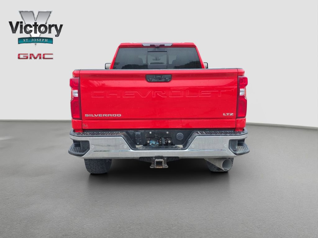 Used 2022 Chevrolet Silverado 3500 LTZ w/ LTZ Premium Package AWD/4WD image 16