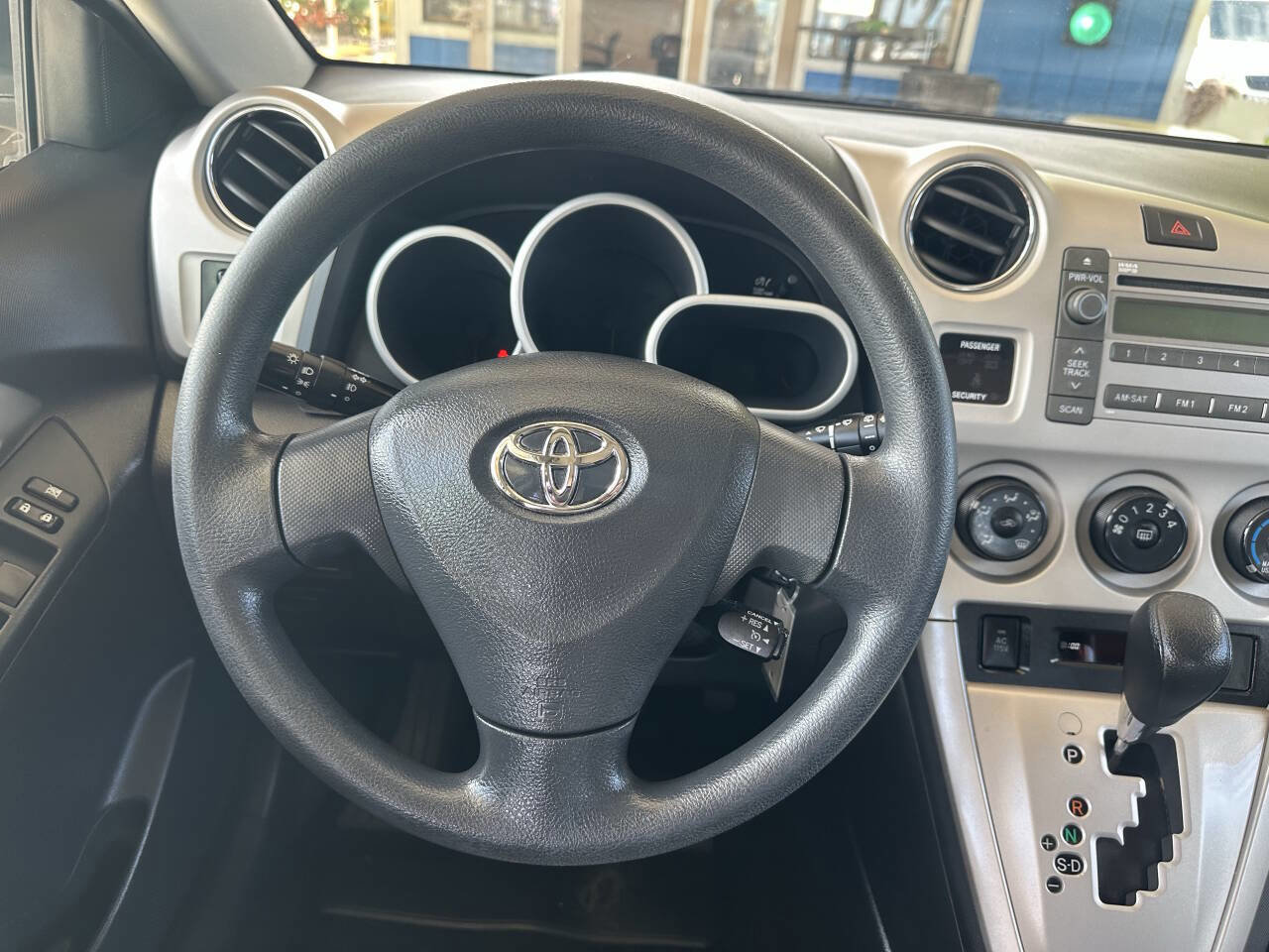 Used 2009 Toyota Matrix S FWD image 9