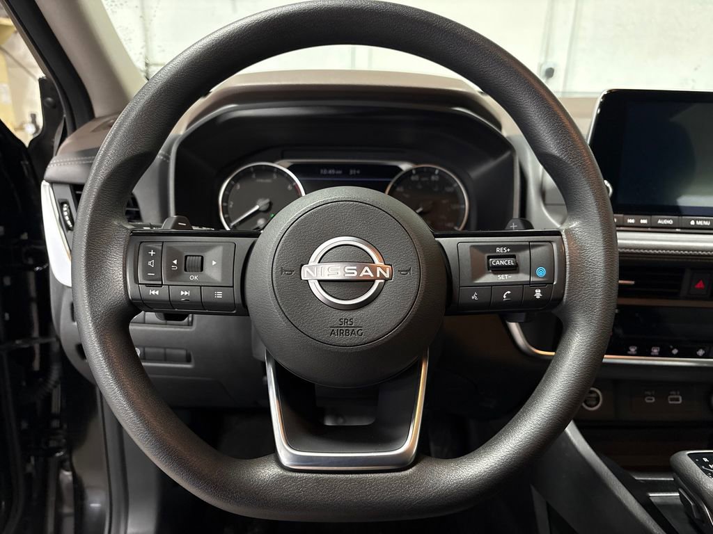 Used 2023 Nissan Rogue SV image 22