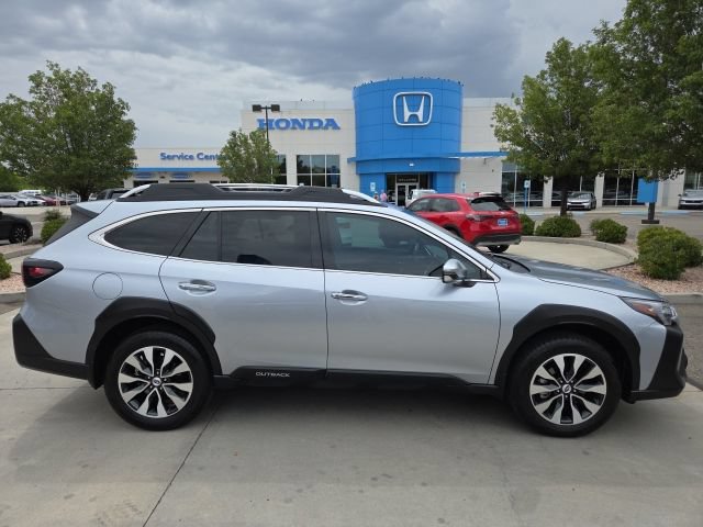 Used 2024 Subaru Outback Touring XT AWD/4WD image 4