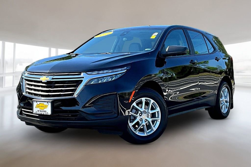 Used 2024 Chevrolet Equinox LS AWD/4WD image 3