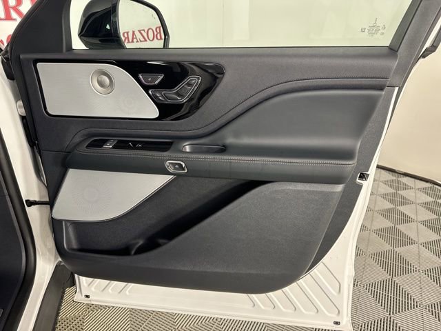 New 2025 Lincoln Aviator Reserve w/ Luxury Package image 21