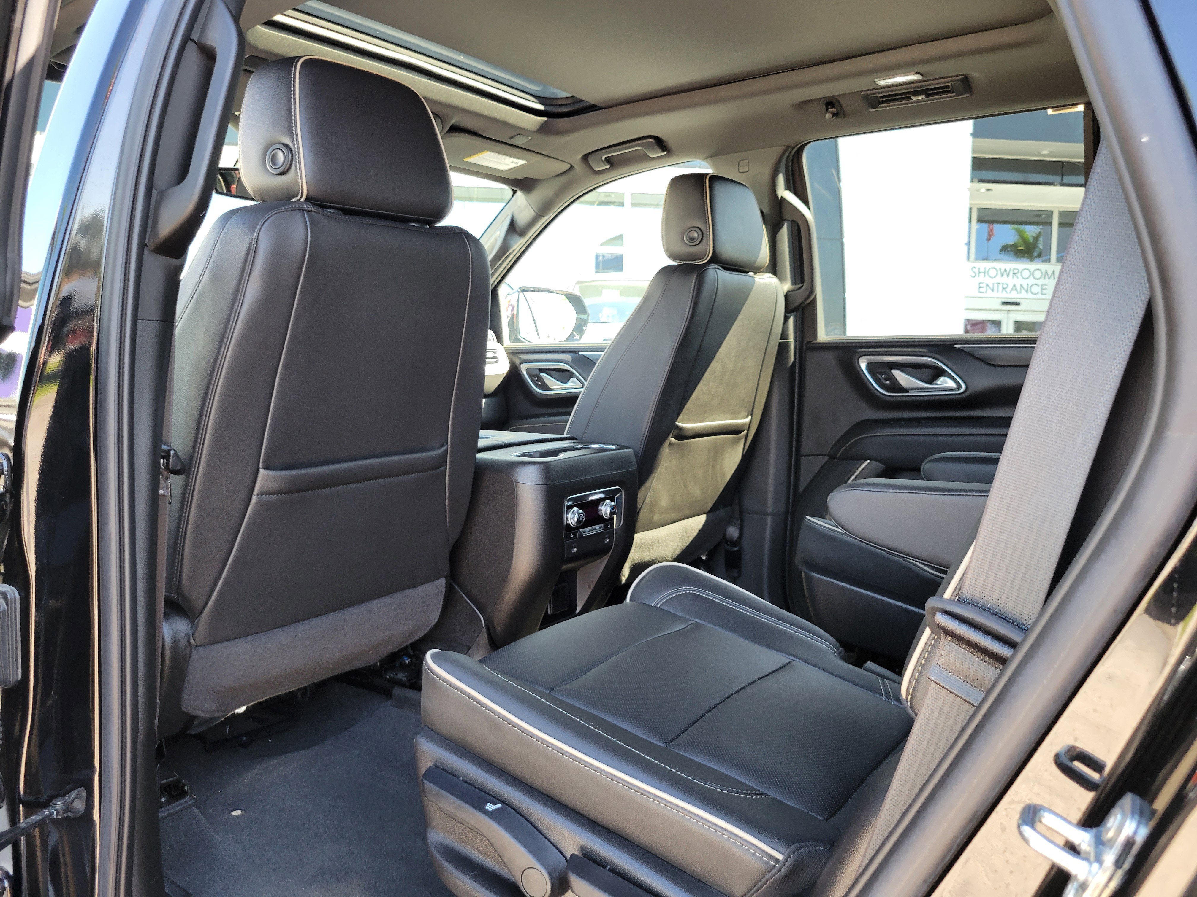 Used 2022 GMC Yukon SLT w/ SLT Premium Package RWD image 15