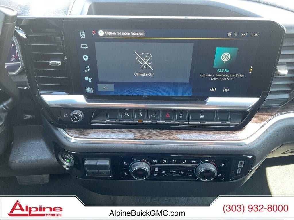 Used 2025 Chevrolet Silverado 1500 LT AWD/4WD image 11