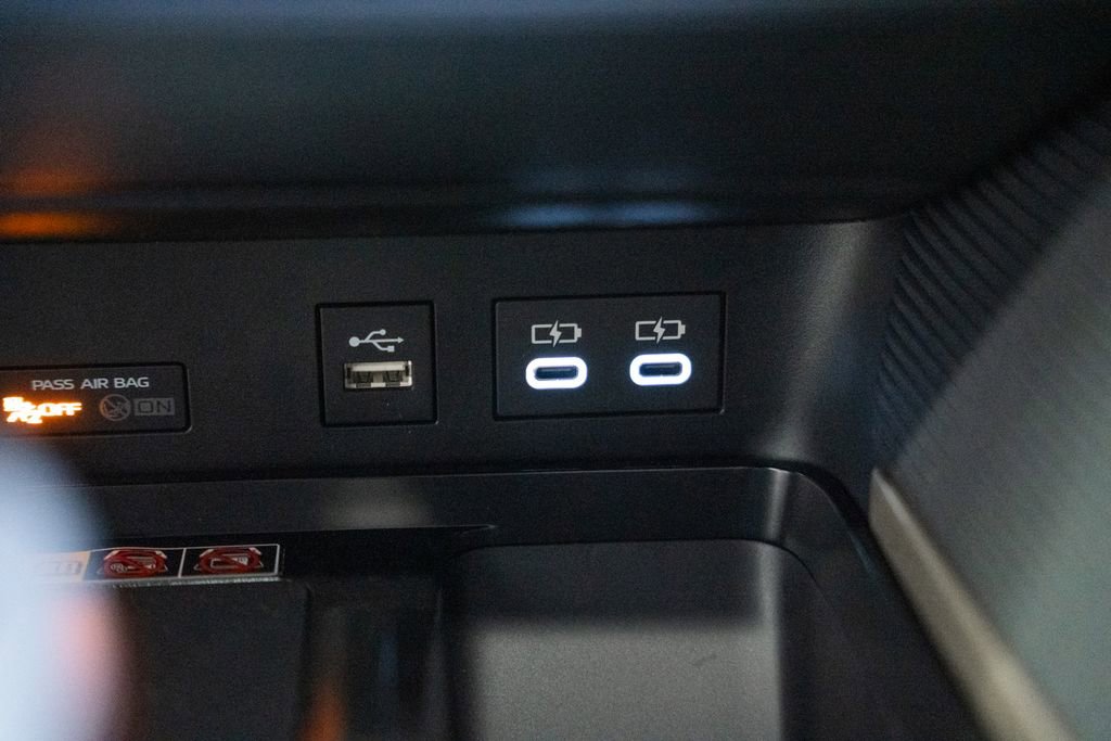 New 2026 Toyota Camry SE FWD image 22