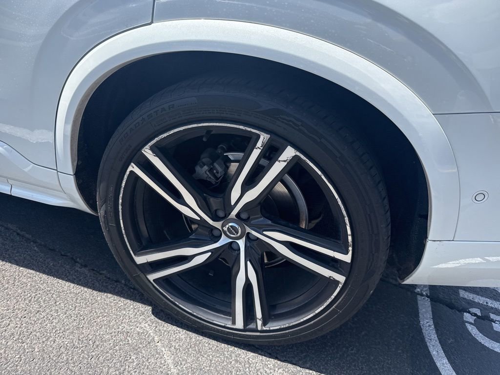Used 2019 Volvo XC90 T6 R-Design image 8