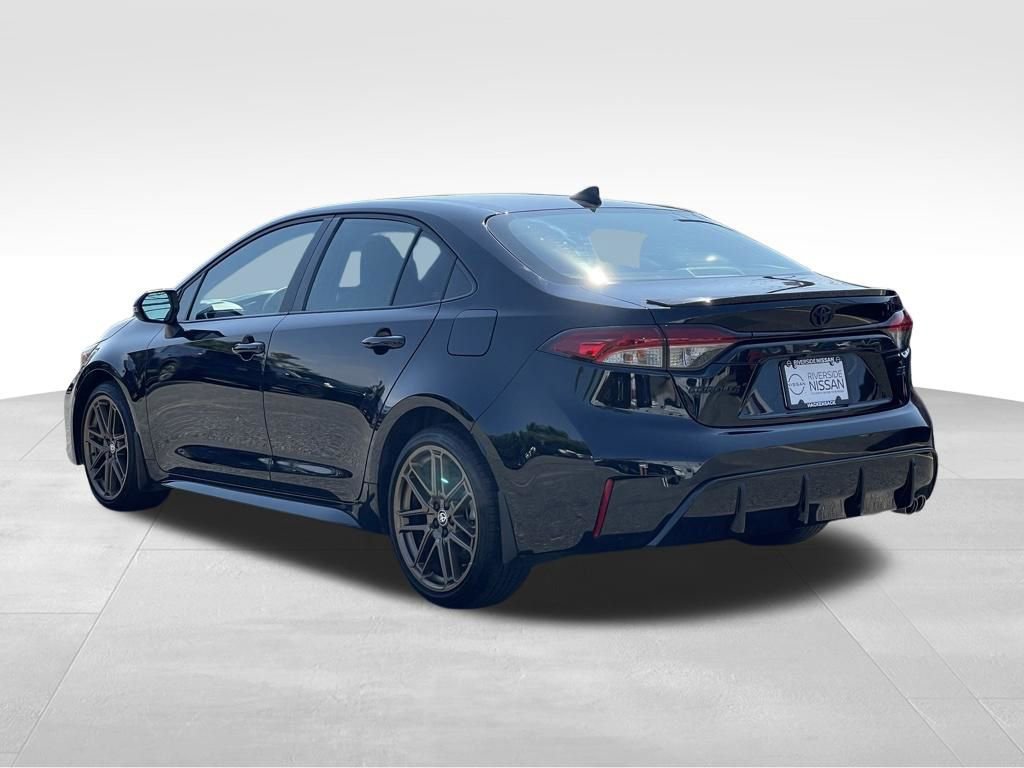 Used 2024 Toyota Corolla SE Nightshade image 5