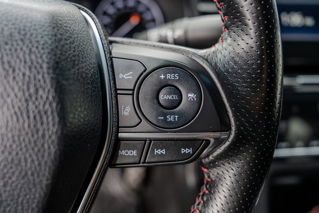 Used 2020 Toyota Avalon TRD image 17