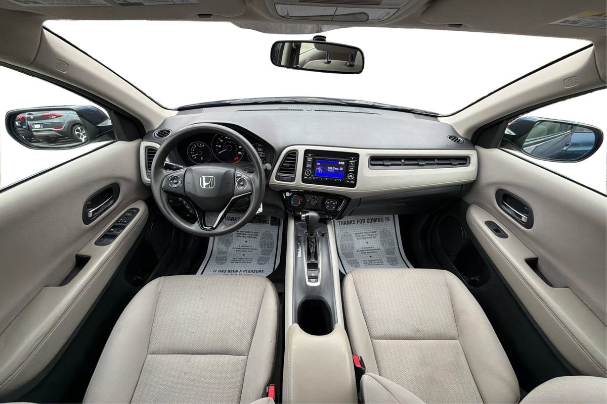 Used 2017 Honda HR-V LX image 26