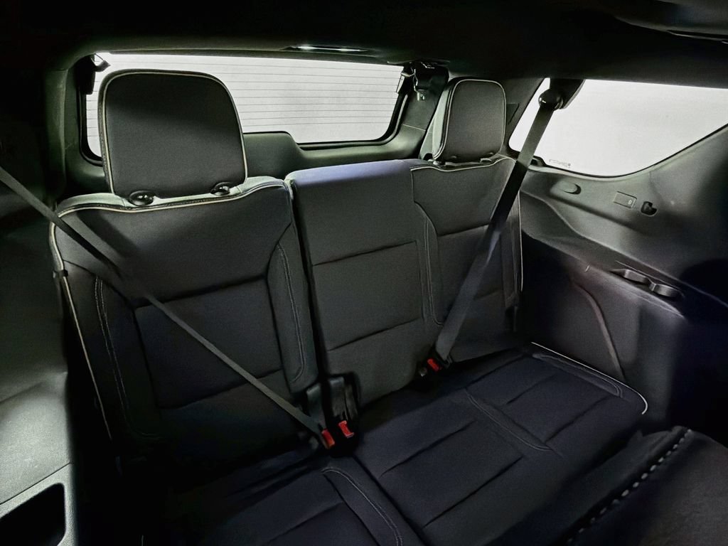 Used 2026 Chevrolet Tahoe Premier w/ Sun And Tow Package AWD/4WD image 29