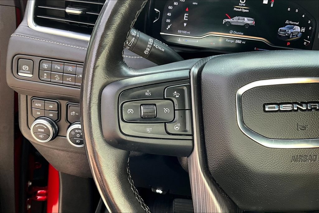 Used 2023 GMC Yukon Denali Ultimate AWD/4WD image 10