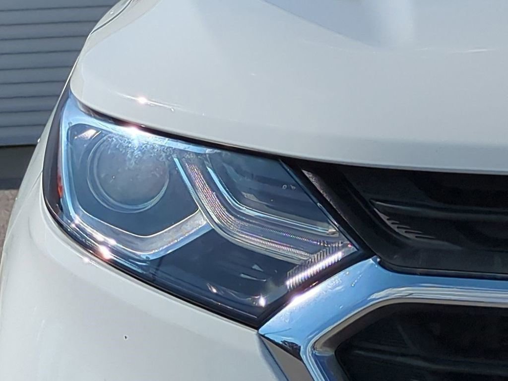 Used 2020 Chevrolet Equinox LS image 10