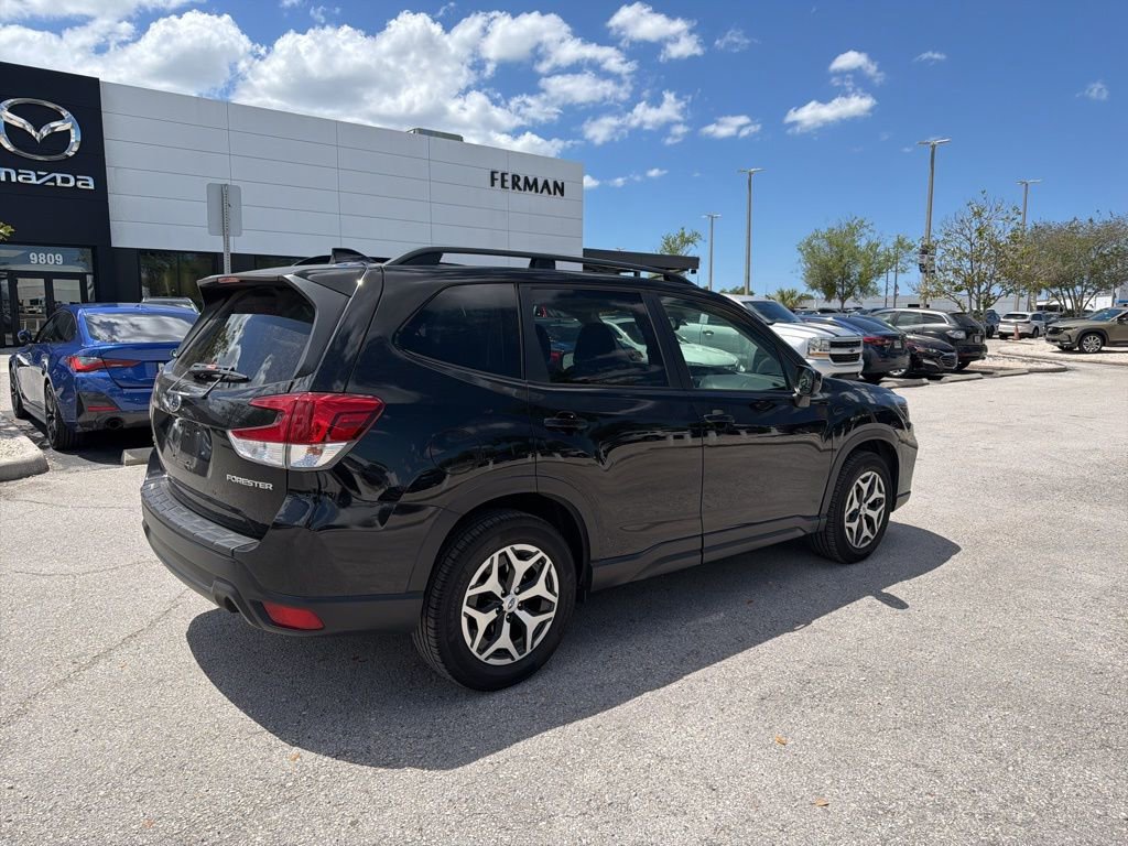 Used 2020 Subaru Forester Premium image 5