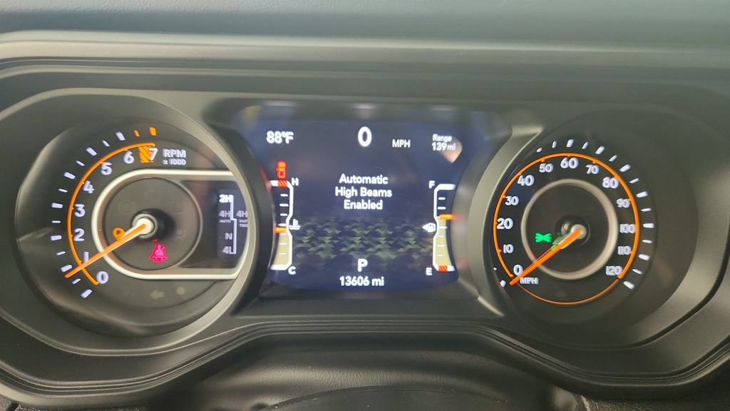 Used 2024 Jeep Gladiator Mojave AWD/4WD image 17