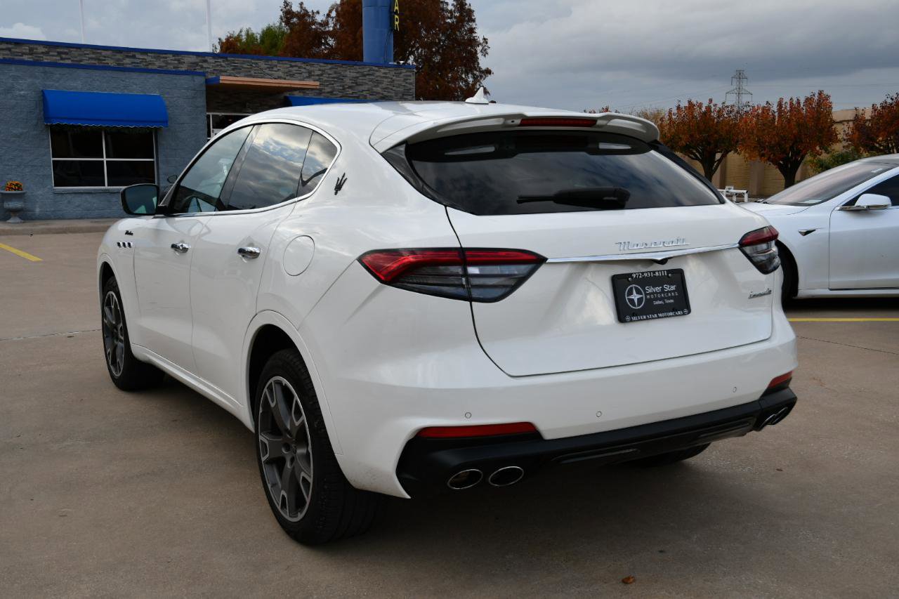 Used 2023 Maserati Levante Modena AWD/4WD image 5