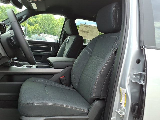 New 2026 RAM 2500 Big Horn AWD/4WD image 12